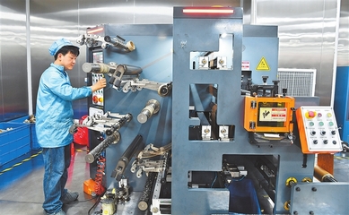 芯芯向荣 数码产品技术研发与销售的协同进化